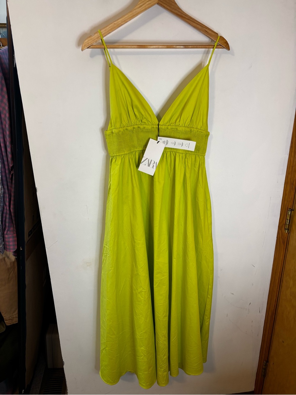 NWT Zara Neon Green V-Neck Poplin Maxi Dress - Picture 2 of 10